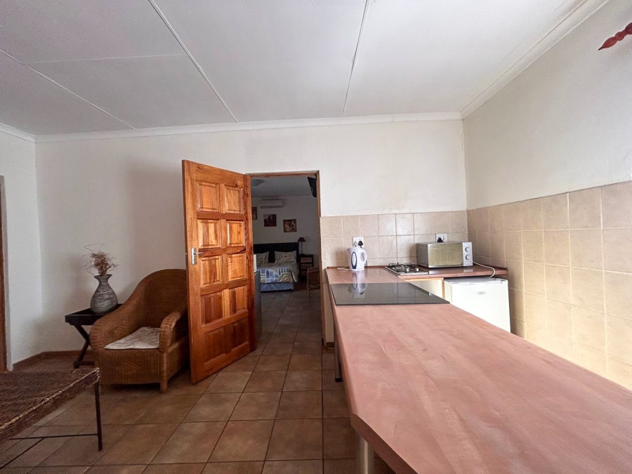 Commercial Property for Sale in Vyfhoek A H North West